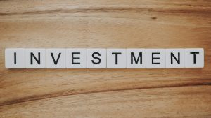 Investissements financiers : entre épargne immobilisée et choix diversifiés