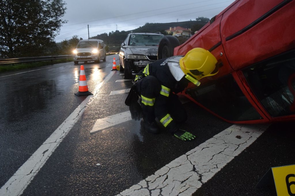Accident sur l&rsquo;A6 : un homme de 59 ans échappe à la mort, mais à quel prix pour la sécurité routière ?