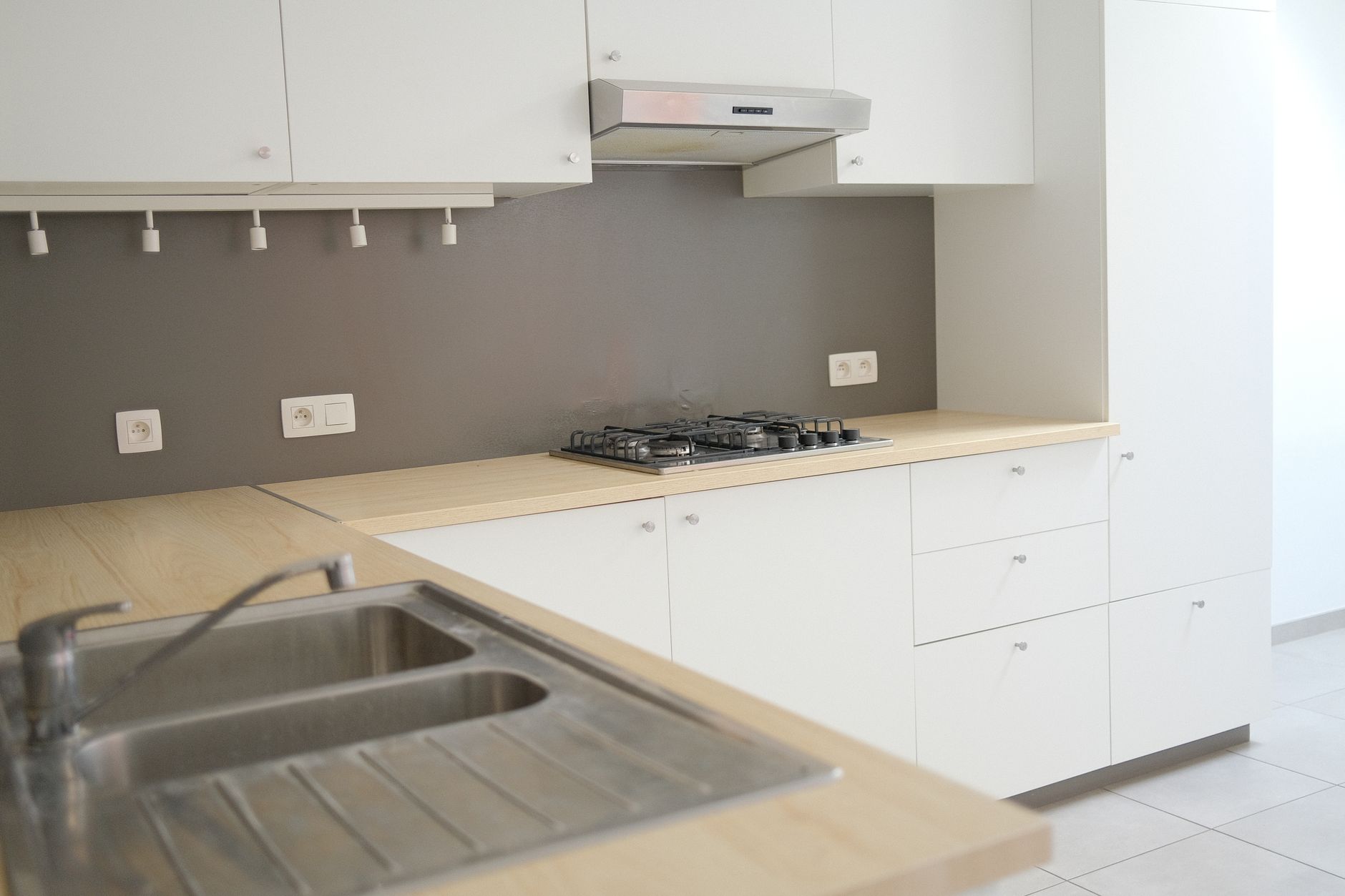 AEG ou Miele : quel lave‑vaisselle compact choisir ?