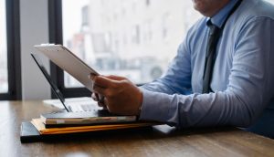 Courtier en crédit professionnel : ce que compare vraiment son taux
