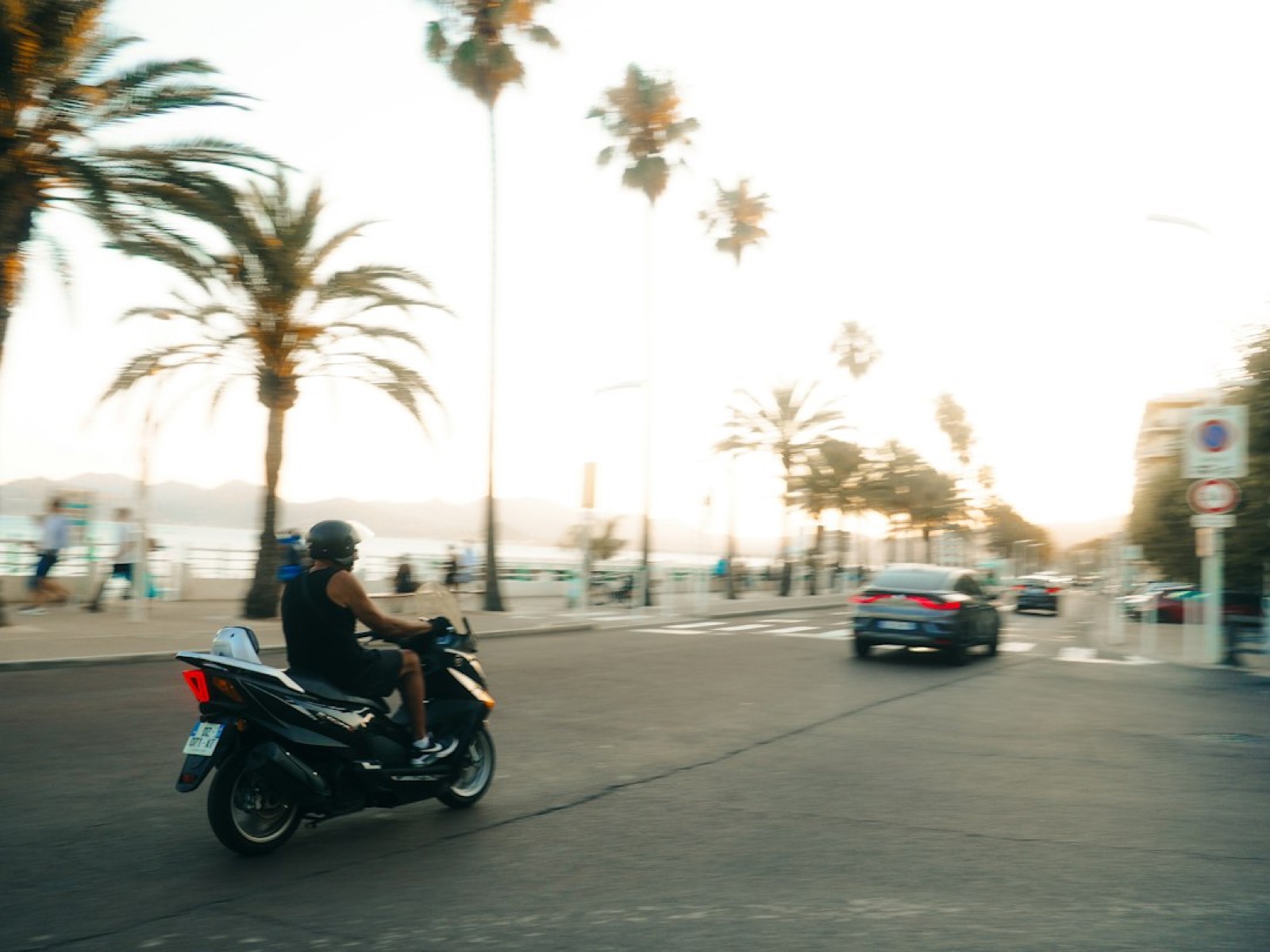 Livraison alcool à Nice et sur la Riviera : le vrai prix d&rsquo;une commande