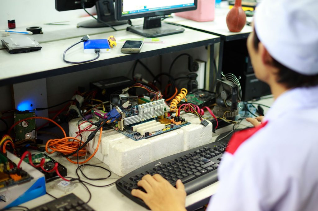 Almería : un informaticien licencié deux fois, décision de justice inattendue