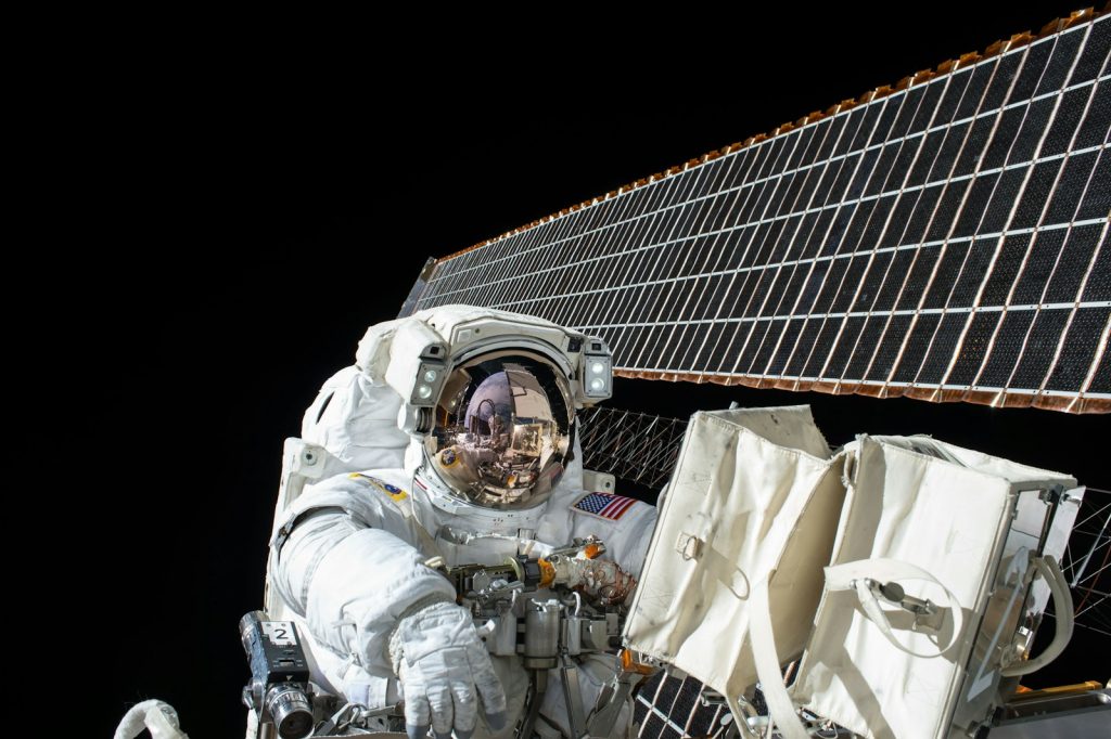 Sophie Adenot : retour sur Terre et défis médicaux après 230 jours dans l’espace