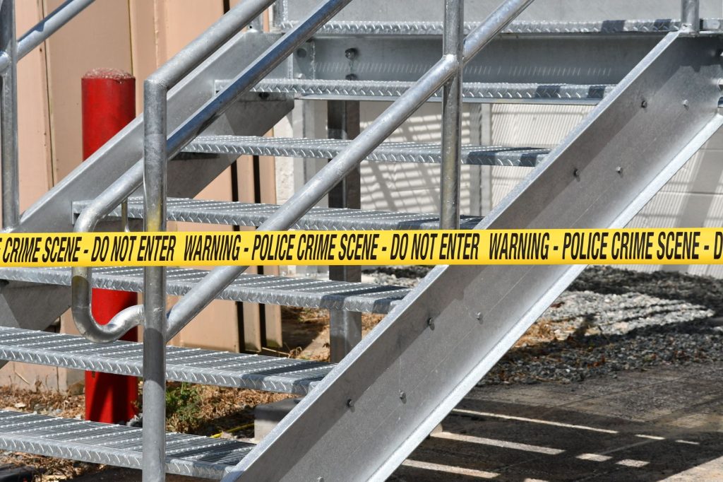 Meurtre à Saint-Louis-de-Montferrand : la communauté entre peur et quête de justice